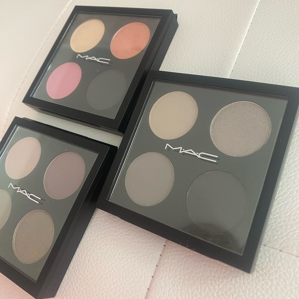 Mac mini eyeshadow palettes
